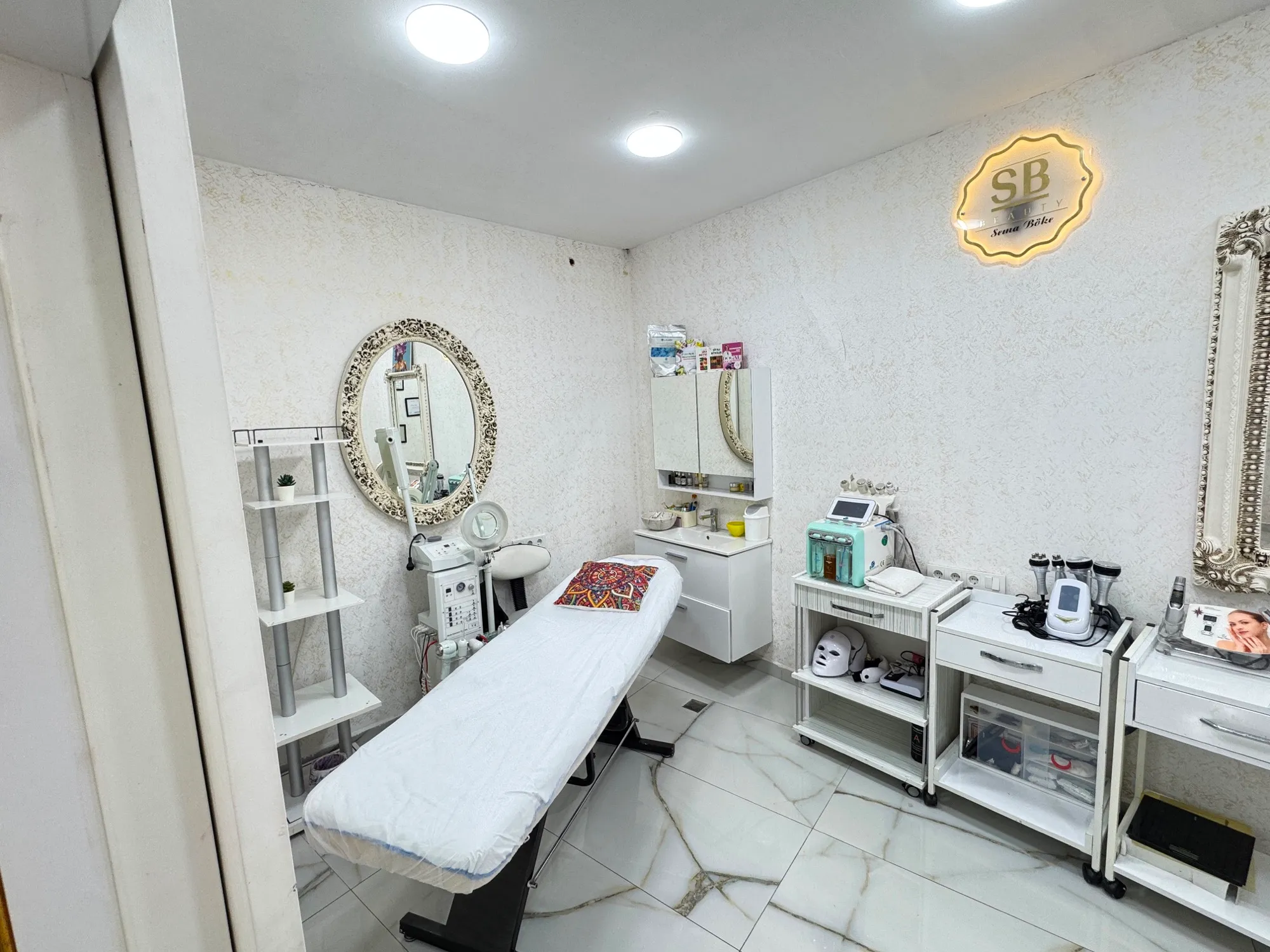 Privater Raum für Permanent Make-up und Kosmetik